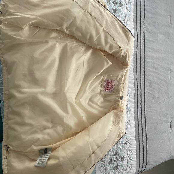 Levi’s Zoe Corduroy Jacket - Picture 2 of 3